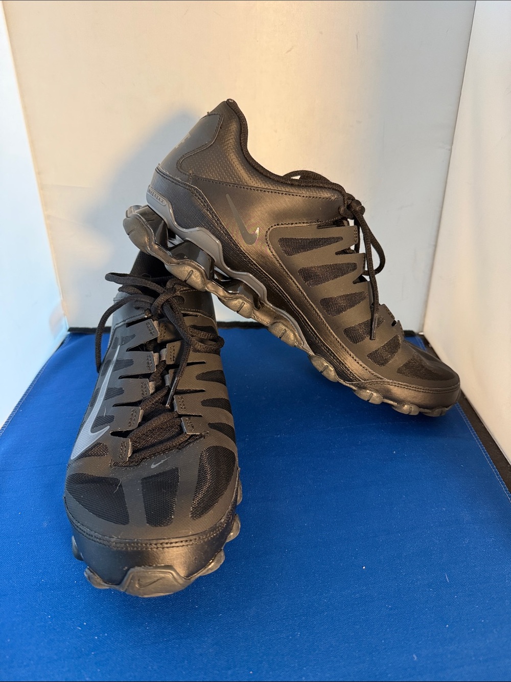 Nike Reax Men's Black Low-Top Running Sneakers size 11